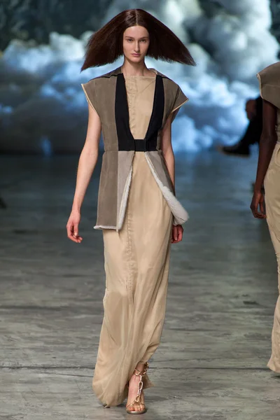 Look 20